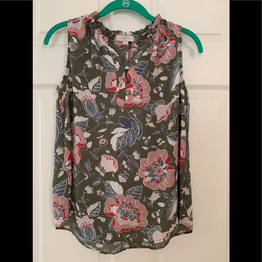 Loft sleeveless blouse. EUC